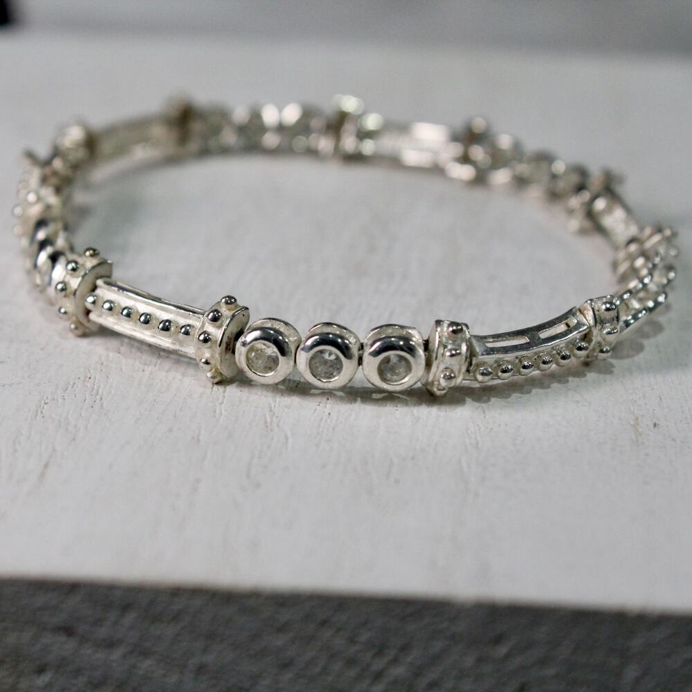 Vintage Women's Sterling Silver 925 & Cubic Zirconia CZ Tennis Bracelet - Picture 5 of 10